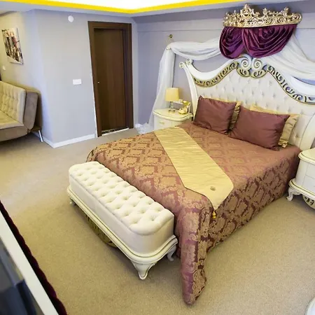 Royal Life Exclusive 4*