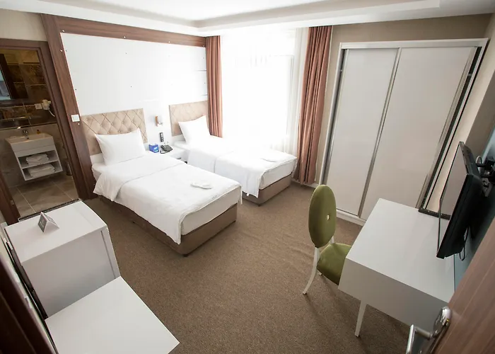 Royal Life Exclusive 4*