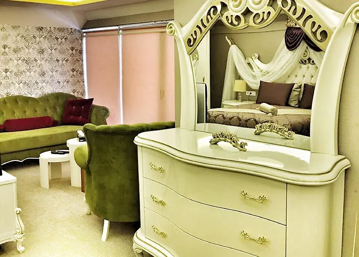 Royal Life Exclusive 4*