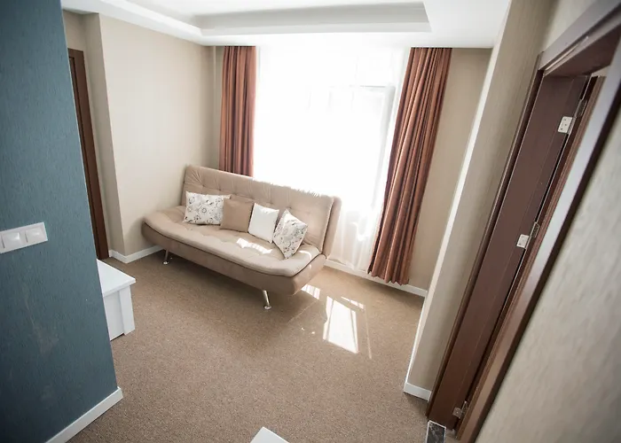 מלון Royal Life Exclusive טראבזון