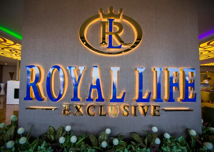 Royal Life Exclusive Hotel