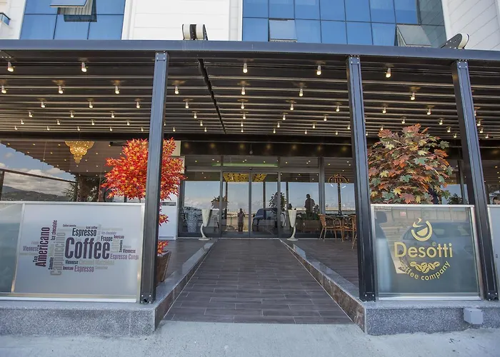 Royal Life Exclusive 4* טראבזון