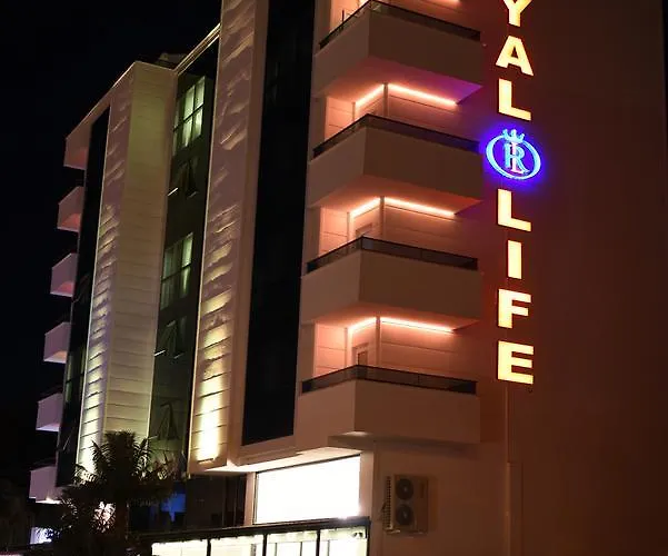 Royal Life Exclusive 4* טראבזון