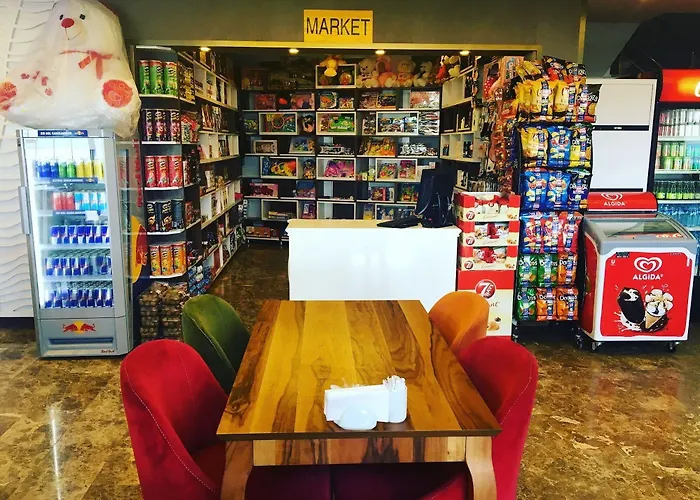 Royal Life Exclusive מלון טראבזון