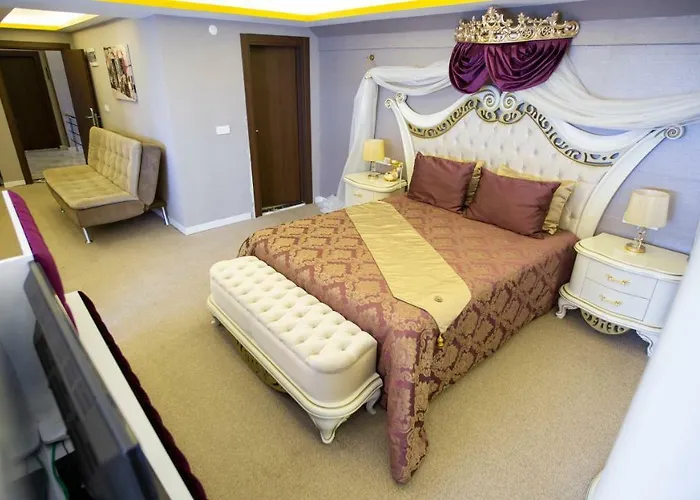 Royal Life Exclusive 4*