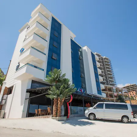 Royal Life Exclusive Hotel