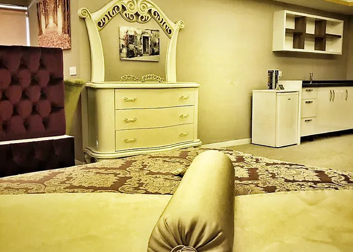 Royal Life Exclusive Hotel 4*