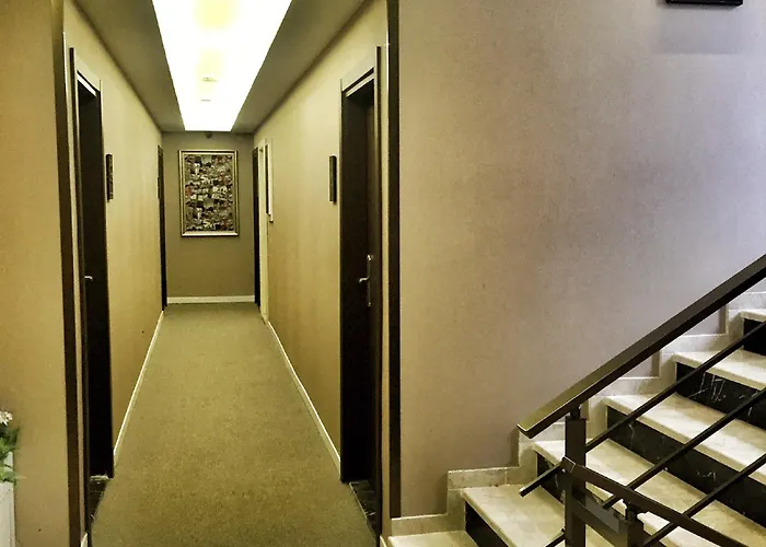 Royal Life Exclusive Hotel 4*