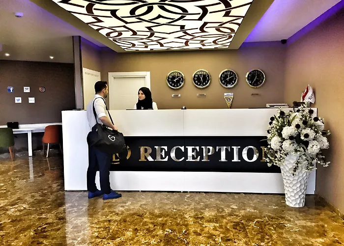 Royal Life Exclusive Hotel