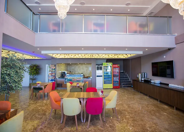 Royal Life Exclusive Hotel 4*