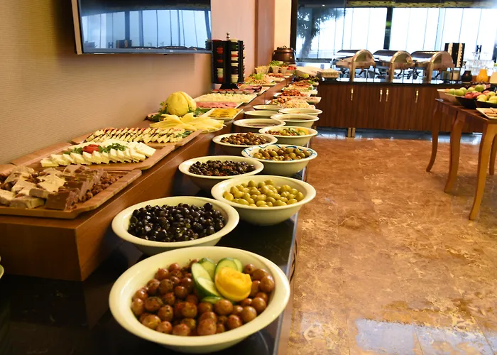 Royal Life Exclusive Hotel